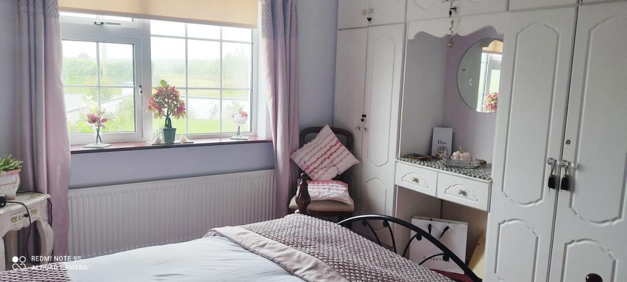 Cozy Cottage Retreat In Listowel Pet Friend Eksteriør bilde