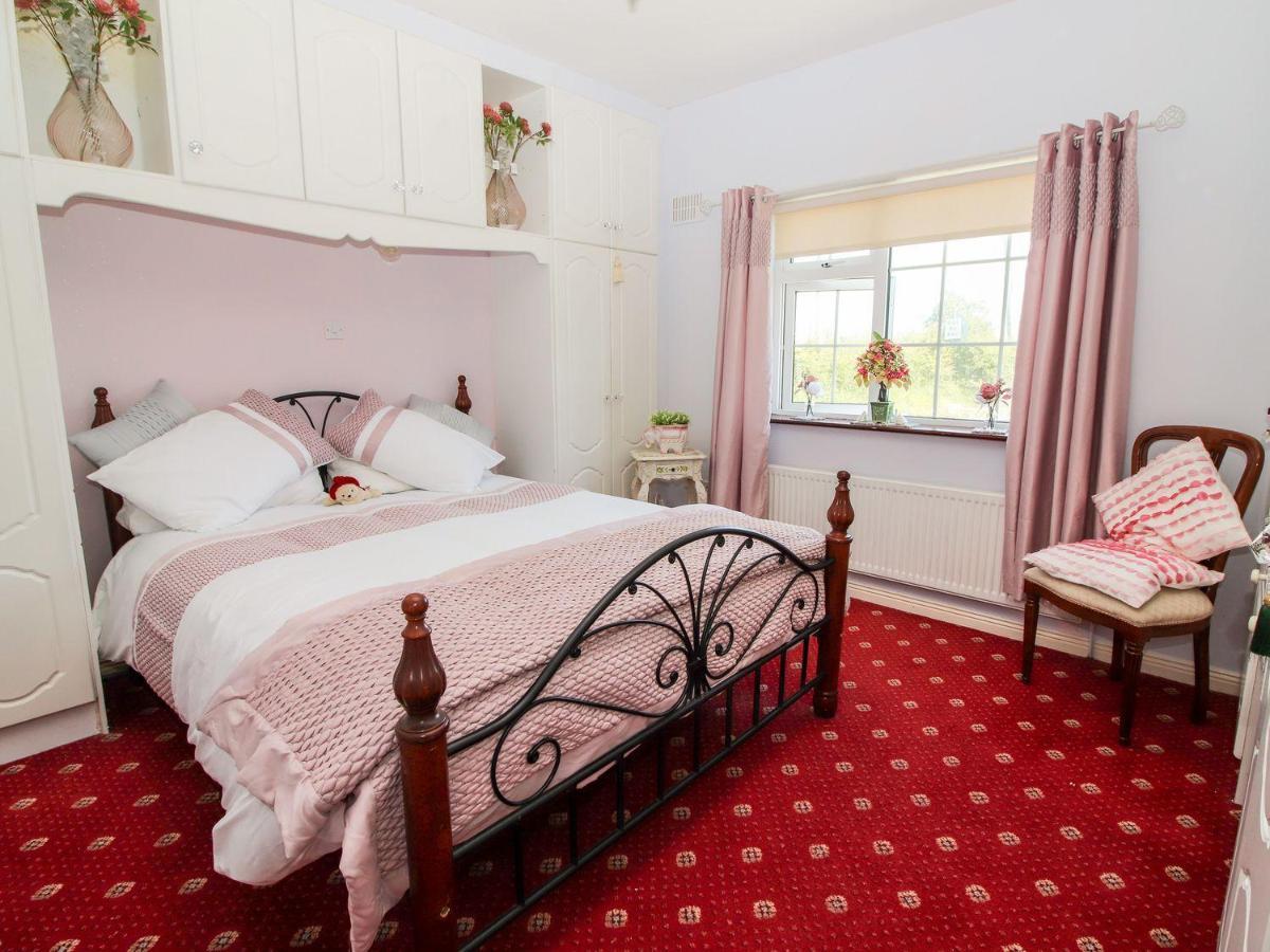 Cozy Cottage Retreat In Listowel Pet Friend Eksteriør bilde
